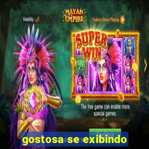 gostosa se exibindo